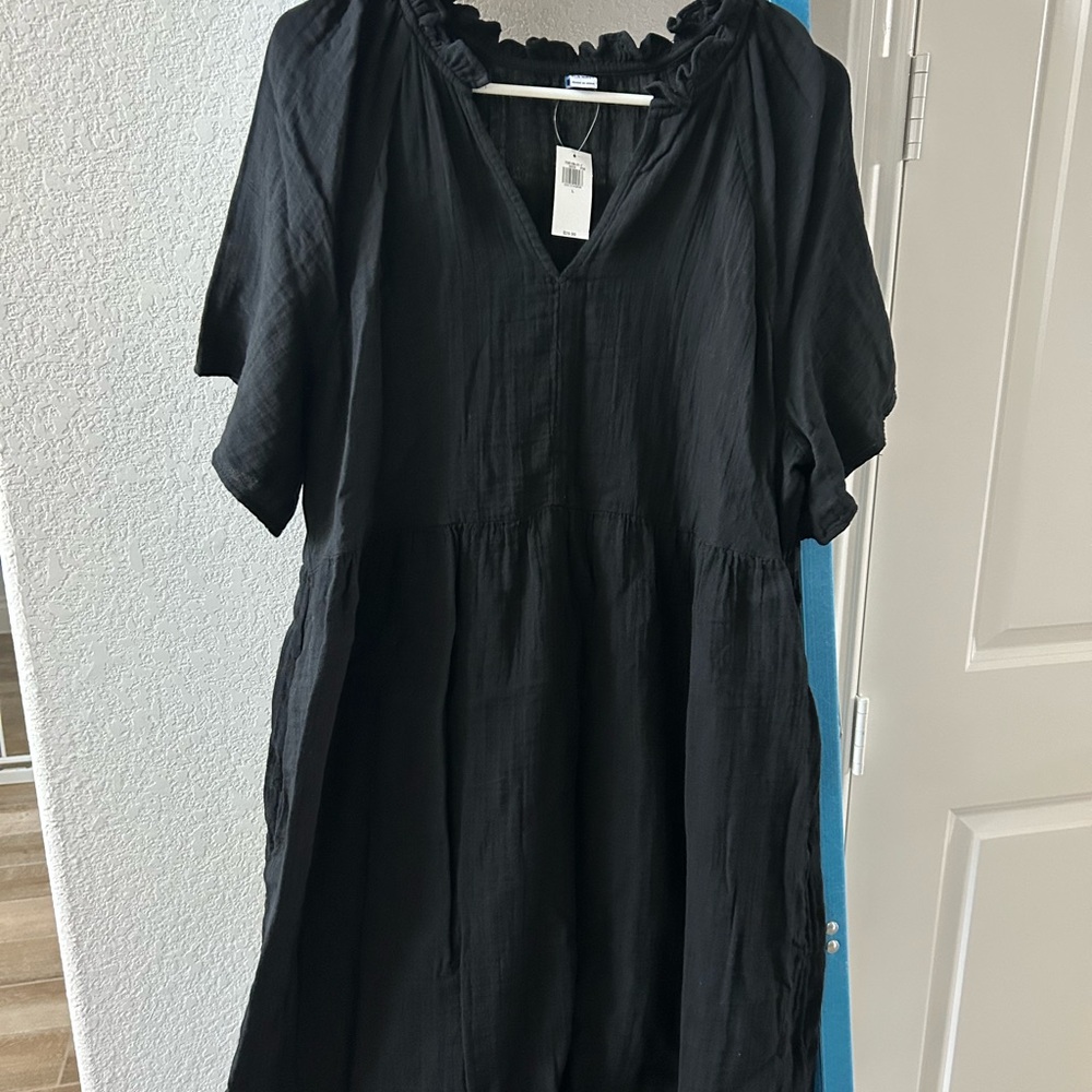 Old Navy Black Ruffled Dress